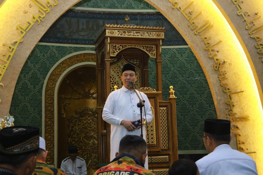 Iktikaf Malam Kedua, Wawako: Kita Berharap Allah Berikan Keberkahan bagi Kota Pekanbaru
