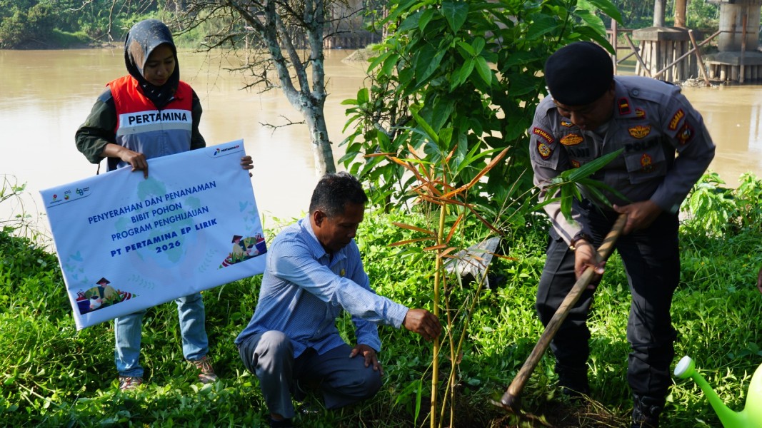 Jaga Kelestarian Daerah Aliran Sungai Riau, Pertamina EP Lirik dan Warga Tanam 2.000 Pohon
