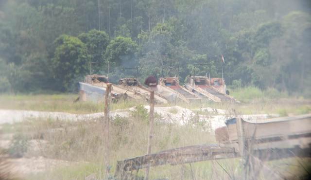 Diduga 15 rakit Dompeng PETI dilokasi Banyuwangi Desa setiang masih beroperasi,Warga Desak Kapolsek Kuantan Mudik Tindak Tegas