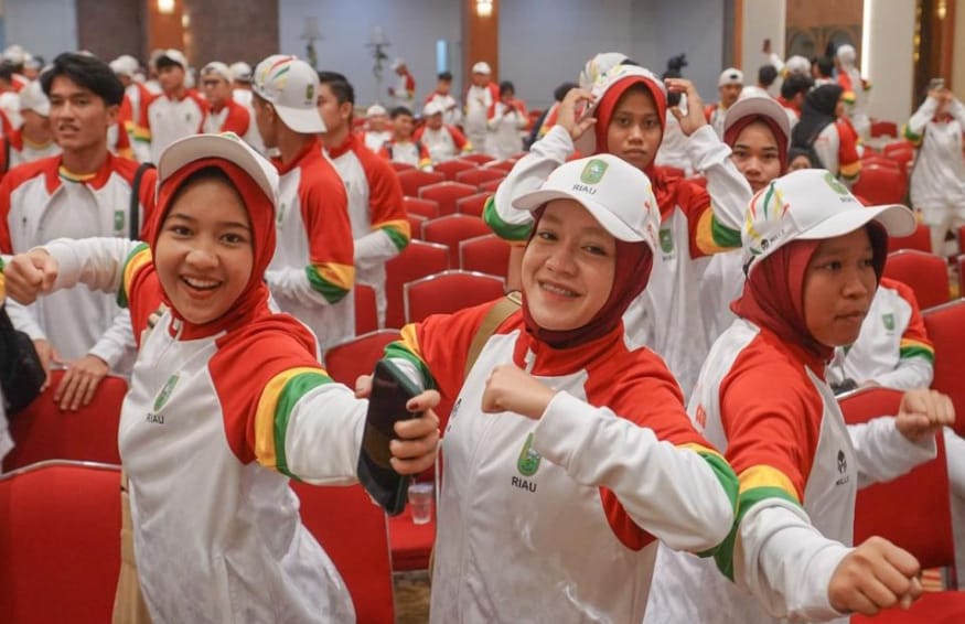 Bonus Pelatih dan Atlet PON XXI Riau Rp10 Miliar Lebih Resmi Dicairkan