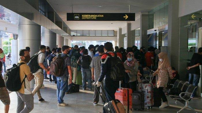 Pakar UGM Desak Pemerintah Segera Stabilkan Harga Tiket Transportasi Umum Menjelang Mudik Lebaran