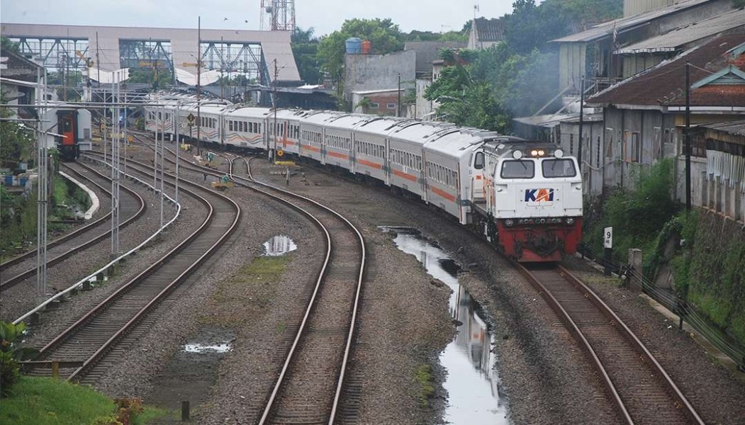 Malang Siapkan Kereta Api Tambahan untuk Atasi Lonjakan Penumpang saat Libur Panjang Januari 2025