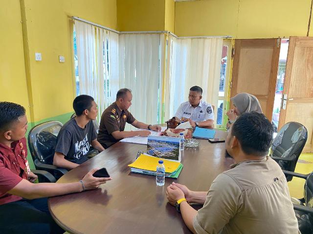Kejari Meranti Bebasakan Tersangka Dalam Kasus Restorative Justice