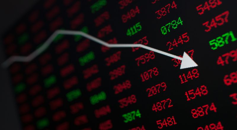 IHSG Kembali Tertekan ke Level 5.900-an pada Sesi I