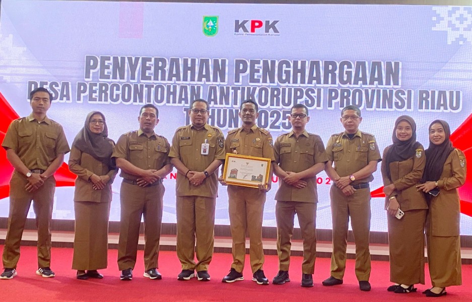 Desa Beringin Makmur Pelalawan Dinobatkan sebagai Desa Percontohan Antikorupsi Riau 2025