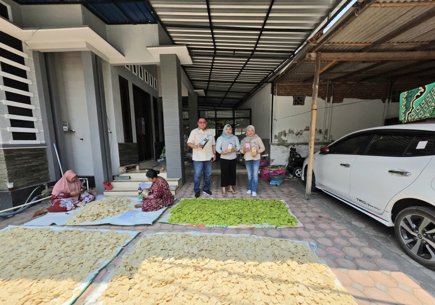 Bisnis Rengginang dan Perikanan Hj Sholeha Makin Berkembang Berkat Dukungan BRI Situbondo
