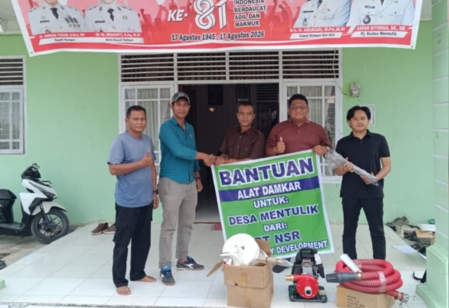 Perkuat Kesiapsiagaan Dini, PT Nusantara Sentosa Raya Dukung MPA Desa Mentulik dengan Alat Pemadam