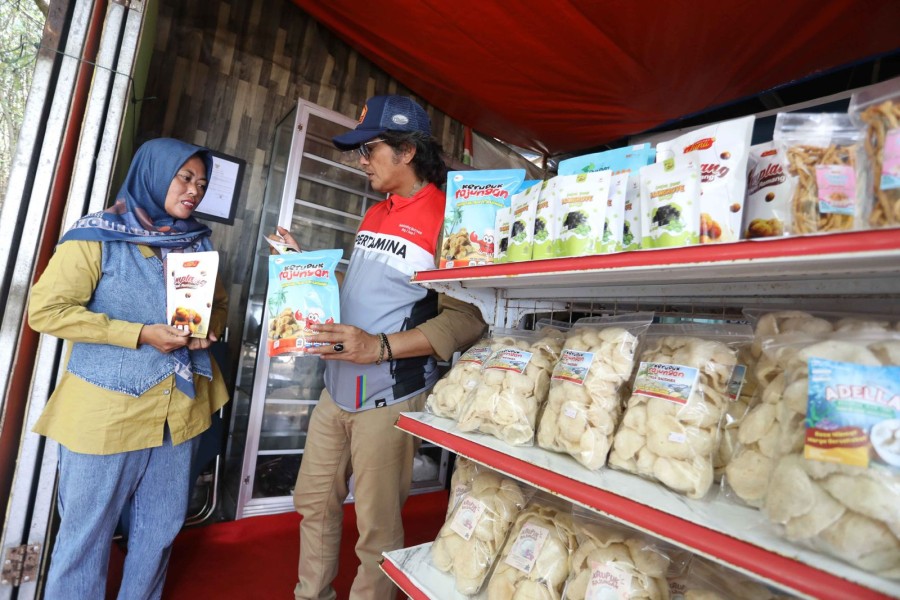 PHE ONWJ: Program Jam Pasir untuk Pemberdayaan Istri Nelayan