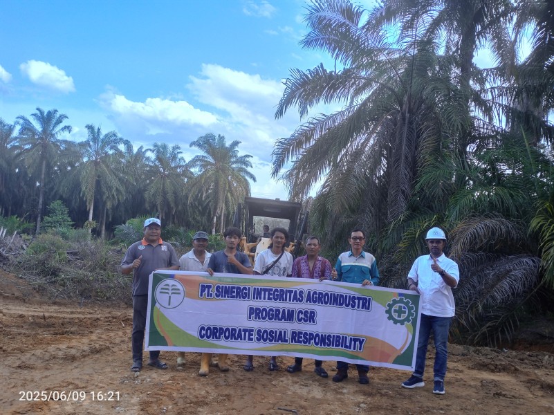 Dukung Infrastruktur Petani, PT. Sinergi Integritas Agroindustri Serahkan Bantuan Alat Grader kepada KUD Tunas Baru
