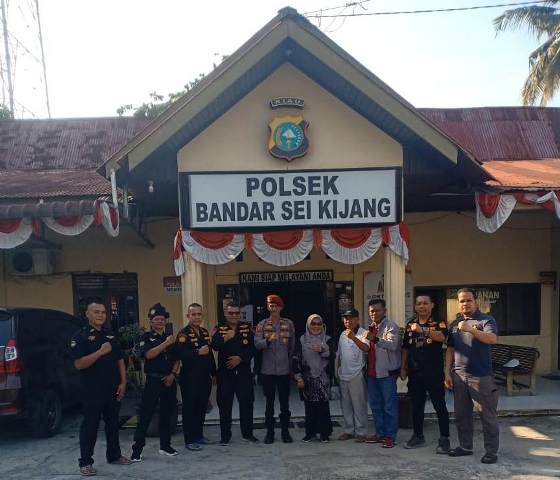 Ketua dan Pengurus LLMB Kec. Bandar Sei Kijang Lakukan Silaturahmi ke Polsek Bandar Sei Kijang