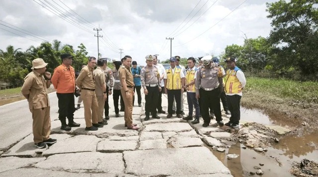 Polda Riau Pantau Jalur Mudik Lintas Timur Sumatera, Temukan Jalan Rusak Parah