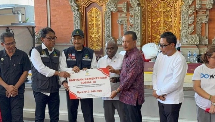 Mensos Carikan Solusi untuk Korban Banjir Bali yang Tak Punya Tempat Tinggal