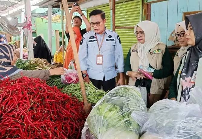 OKKPD Kota Pekanbaru Rutin Gelar Uji Samper PSAT di UMKM dan Pasar Tradisional