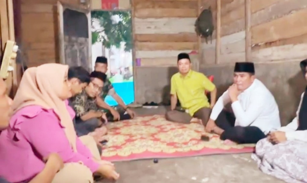 Safari Ramadan di Rumah Warga, Bupati dan Wakil Bupati Pelalawan Melihat Langsung Kondisi Masyarakatnya