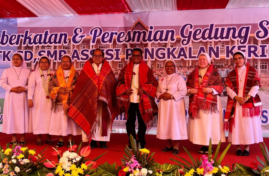 Bupati Zukri Resmikan Kompleks Persekolahan Assisi Pangkalan Kerinci
