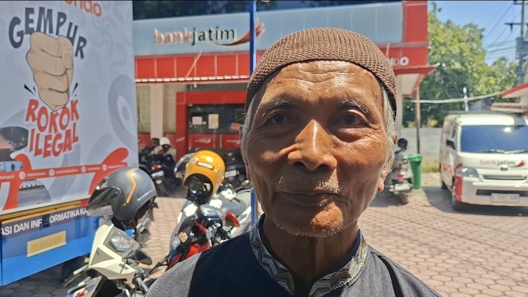 Rumah Korban Bencana Ludes Terbakar, Pemkab Situbondo Salurkan Bantuan Rp84,7 Juta