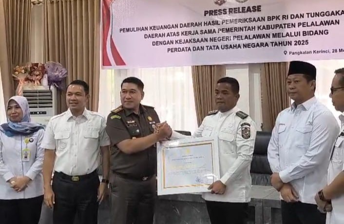 Kerjasama Pemkab Pelalawan-Kejari, Tagih Tunggakan Pajak Dua Perusahaan Senilai Rp1,2 Miliar