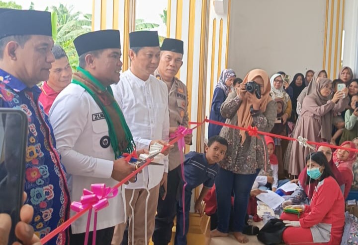 Resmikan Masjid dan TPA Nur Hidayah, Bupat Zukri Siap Tampung Keluhan Warga Melalui Klik Pelalawan