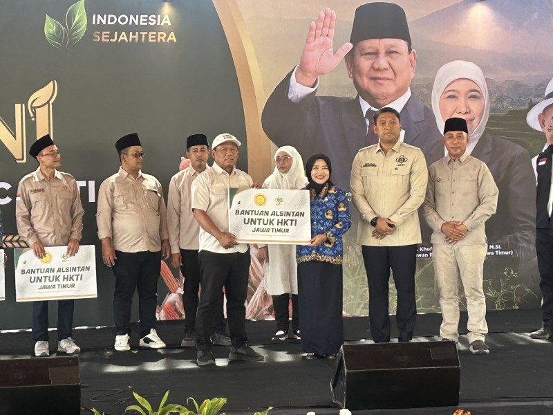 Jember Dipilih HKTI Pusat Terima Alsintan