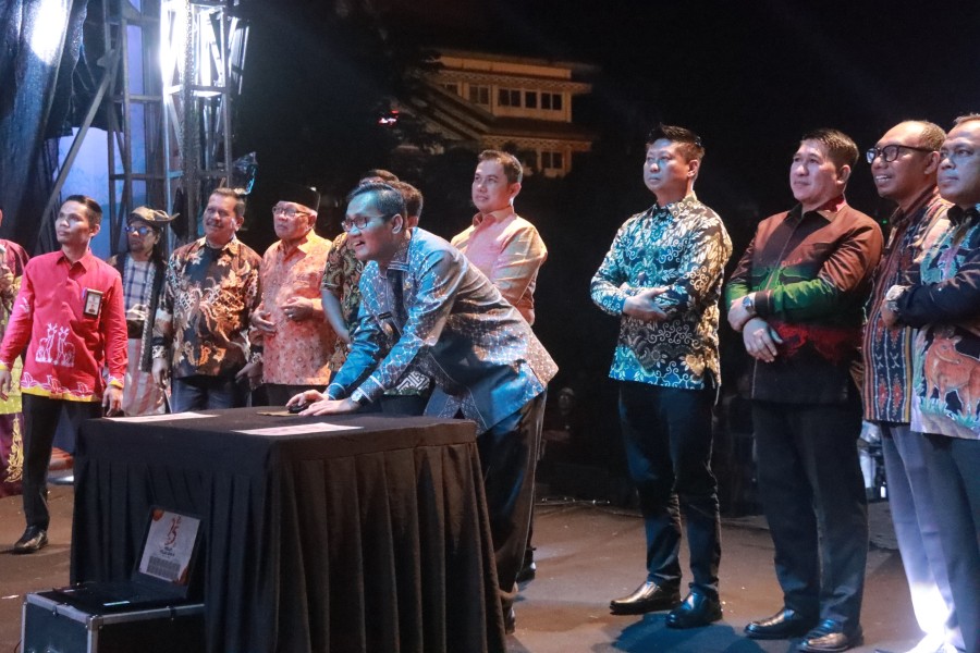 Dibuka Pjs Bupati, Helat Pelalawan Sebagai Pemberdayaan Ekonomi dan Sarana Komunikasi Publik