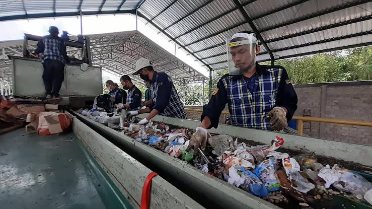 DLHK Dorong Pengelolaan Sampah Mandiri Sesuai Perwako