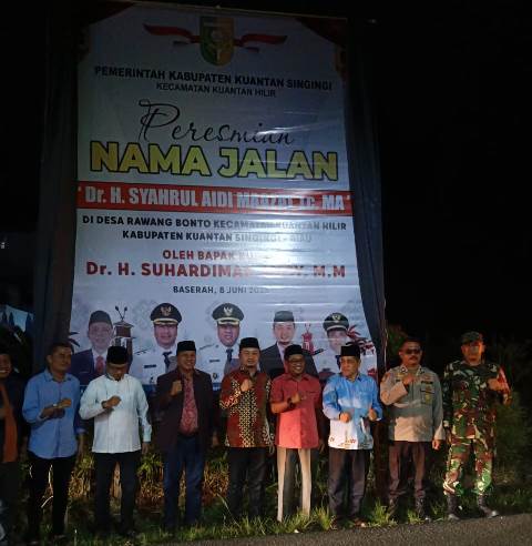 Jalan Penghubung Logas Tanah Darat-Kuantan Hilir Diberi Nama Syahrul Aidi Maazat oleh Pemkab Kuansing