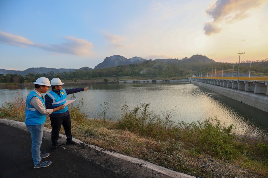 Sukses Kembangkan Renewables Energy, PLN Indonesia Power Tingkatkan PLTS di Daerah 3T