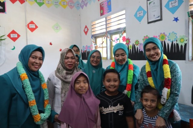 Warga Petala Bumi Sambut Hangat Kehadiran Istri Gubernur, Program Inovatif dapat Dipuji