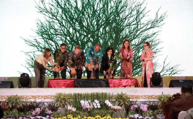 Turunkan Emisi Gas Rumah Kaca, Gubernur Bersama LAMR dan PT RAPP Deklarasi GREEN for Riau