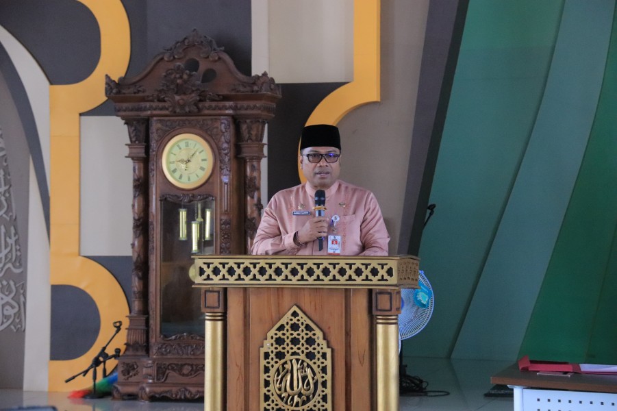 Plh Sekdako Hadiri Kegiatan Pembinaan Akhlak di Masjid Agung Al-Firdaus