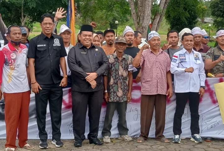 DPRD Inhu Tanggapi Serius Tuntutan Masyarakat Desa Sungai Lala soal Lahan Kemitraan PTPN IV