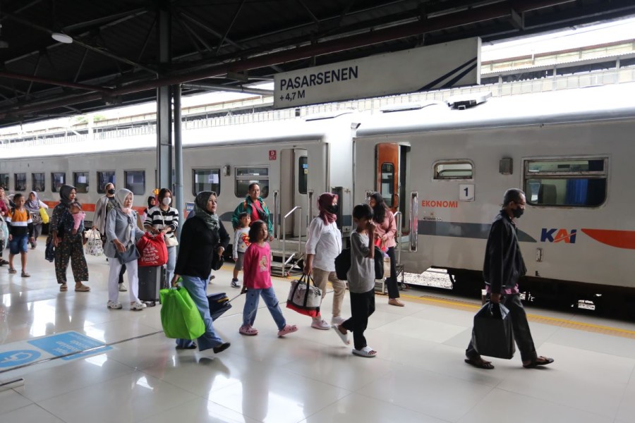 PT KAI Mulai Terapkan Jadwal Baru Kereta Api di Stasiun Pasar Senen sesuai Gapeka 2025 Mulai 1 Februari