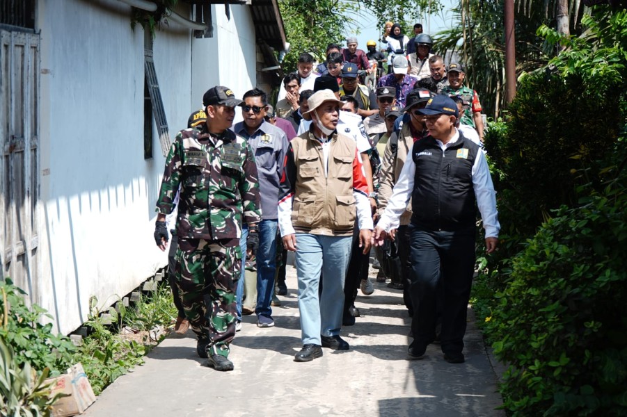 Sinergi TNI dan Pemda, Dandim 0314/Inhil Bersama Bupati Tinjau Rencana Pembangunan Jembatan Garuda