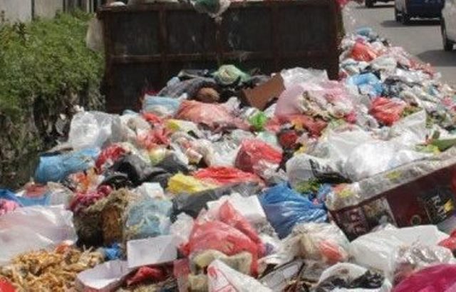 LPS Rejosari akan Putus Kontrak Kerja Para Supir dan Armada Sampah Bila Tetap Ikut Demo