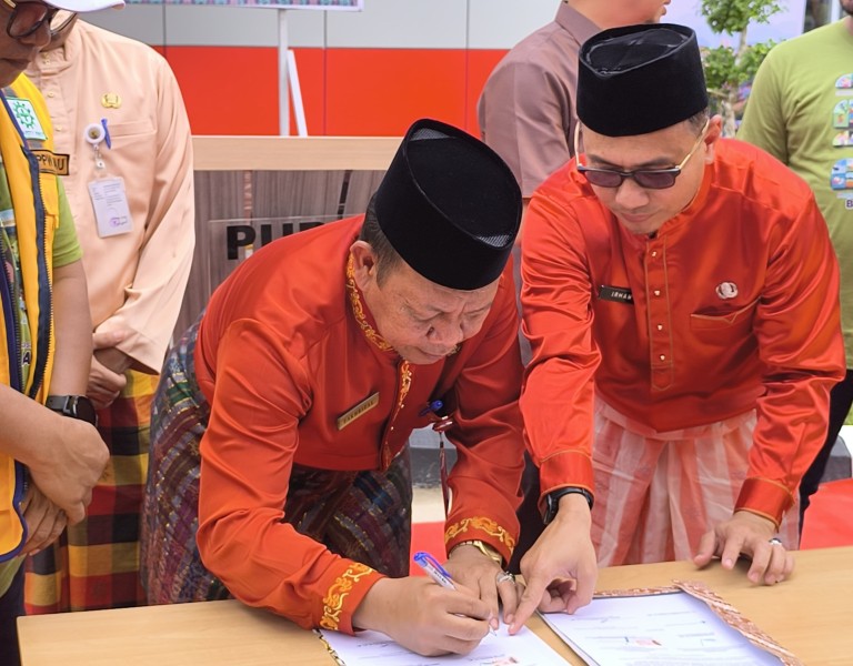 Serah Terima Pengelolaan, SPAM IKN Pangkalan Kerinci Bisa Mengaliri 4.000 Sambungan