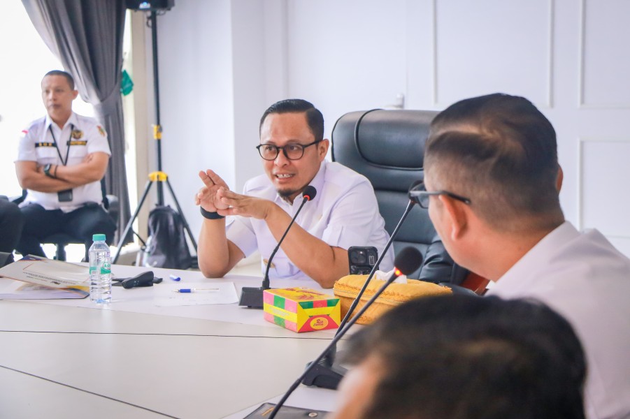 Wali Kota Pertanyakan Penurunan Target Pajak Reklame Tahun Ini