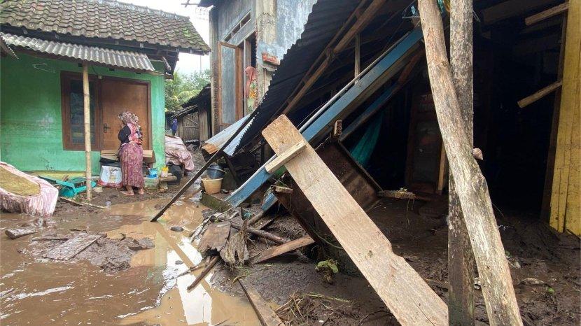 Krisis Logistik Menerpa Desa Wonoboyo Pasca Banjir Bandang: Warga Mendesak Bantuan