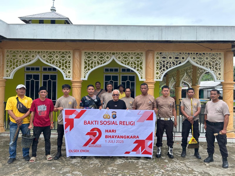 Polsek Enok Gelar Bakti Sosial Religi dalam Rangka HUT Bhayangkara ke-79