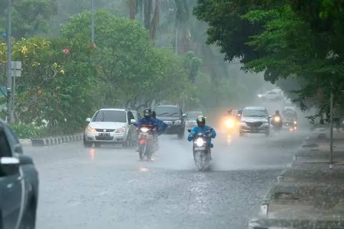 Waspadai Perubahan Cuaca Ekstrem Bulan Oktober Ini