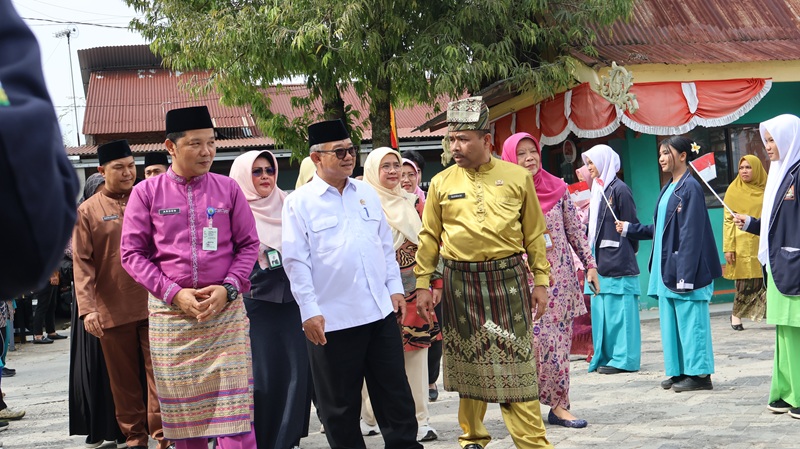 Kunjungan Kerja Menteri Pendidikan di SMK Negeri 4 Pekanbaru