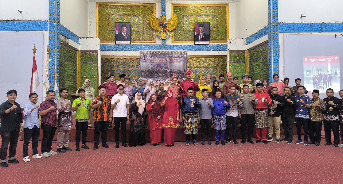 Hadiri Pelantikan Ikatan Pelajar Mahasiswa Kecamatan Pelalawan, Sella Pitaloka: Semoga Semakin Solid