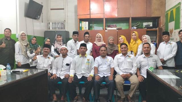 Dua Mahasiswi UIR Akhiri Masa Magang di BAZNAS Rohil
