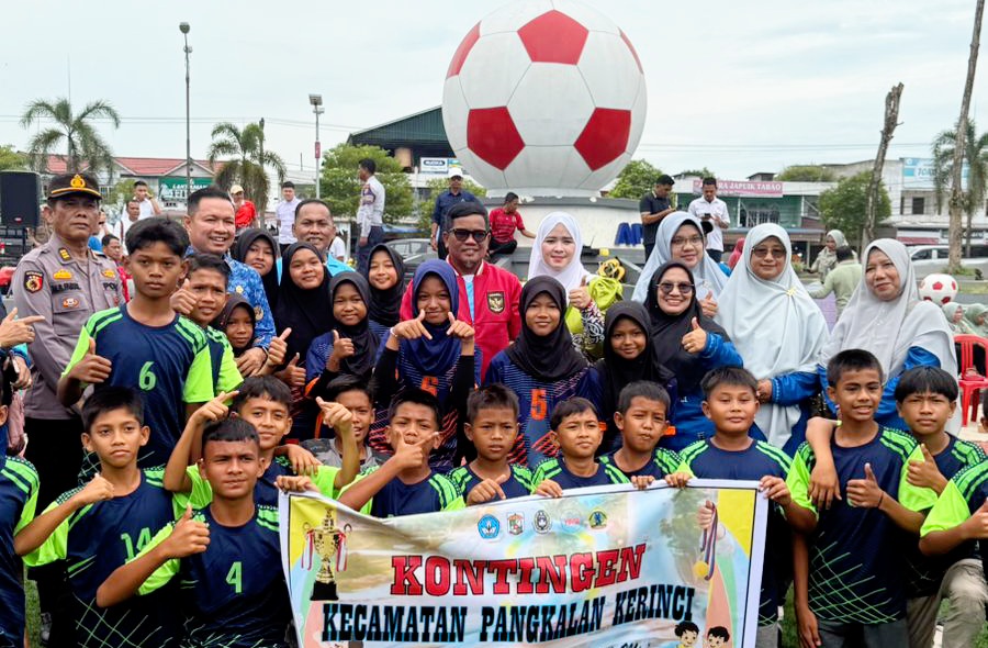 Turnamen Mini Soccer dan Mini Bola Voli SD se-Kabupaten Pelalawan Dibuka, Diikuti 384 Siswa