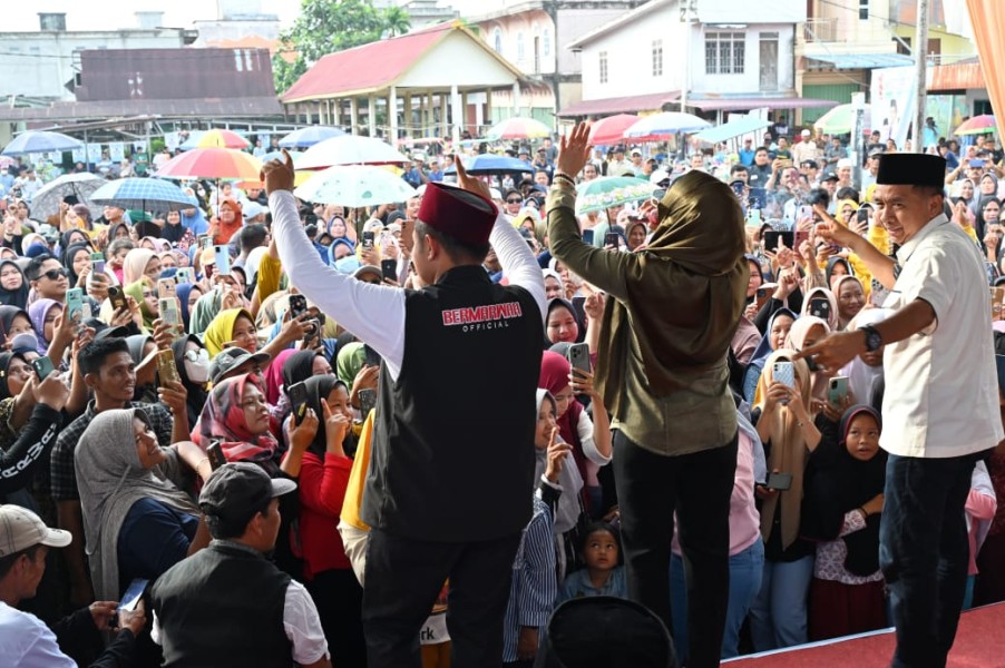 Jadi Jurkam, Iyeth Bustami Ajak Warga Inhil Pilih Abdul Wahid-SF Hariyanto