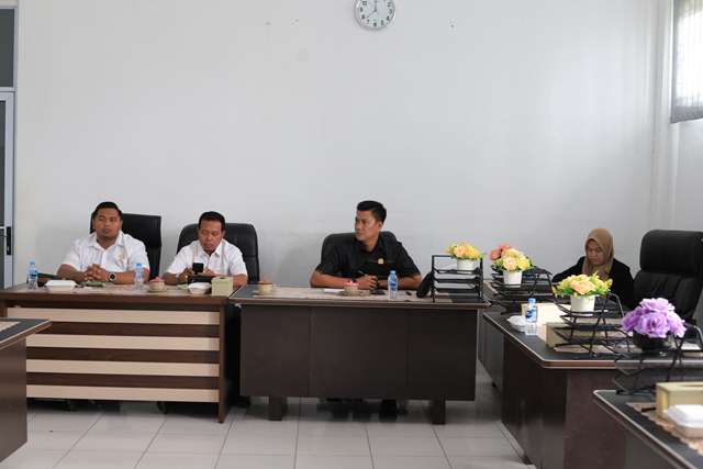 Komisi I DPRD Kepulauan Meranti Bahas Isu Kepegawaian dalam Rapat Kerja Bersama BKPSDM