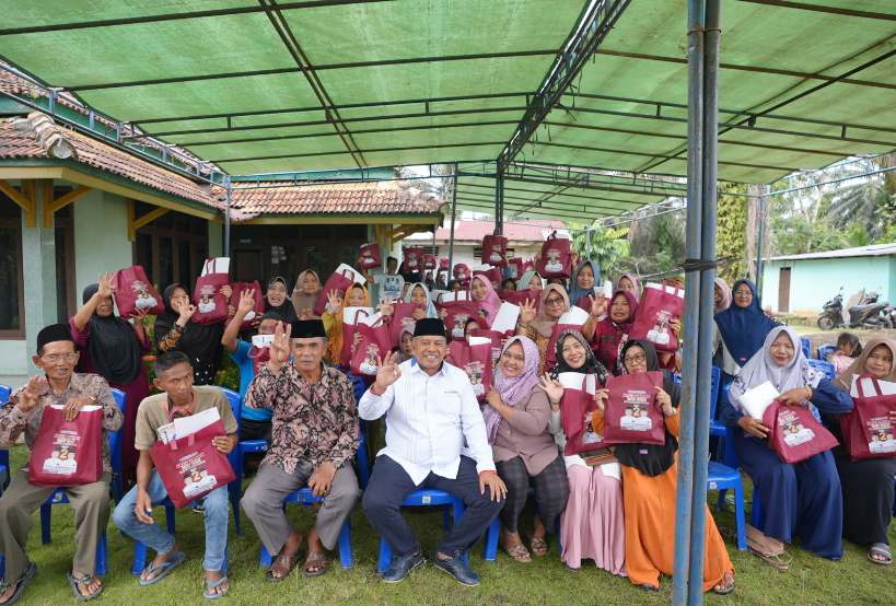 Paslon Bupati Siak Alfedri-Husni Rangkul Warga Kampung Seminai dengan Pesan Pilkada Bijak