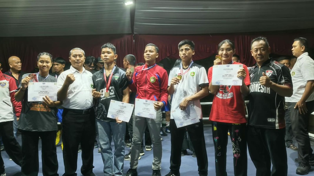 PERTINA INHIL RAIH 2 EMAS, 2 PERAK DAN 1 PERUNGGU DI KEJURPROV TINJU AMATIR RIAU