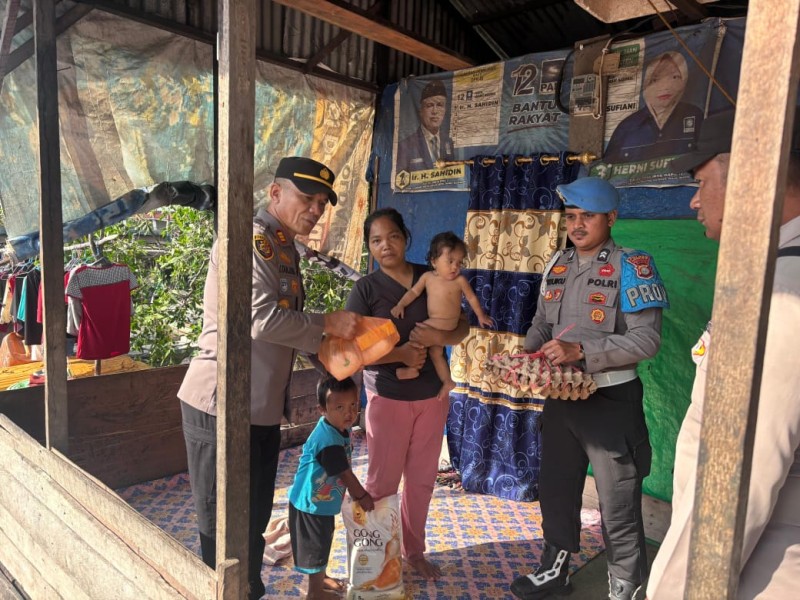 Polsek Pulau Burung Gelar Bansos, Sempena HUT Bhayanhkara Ke-80