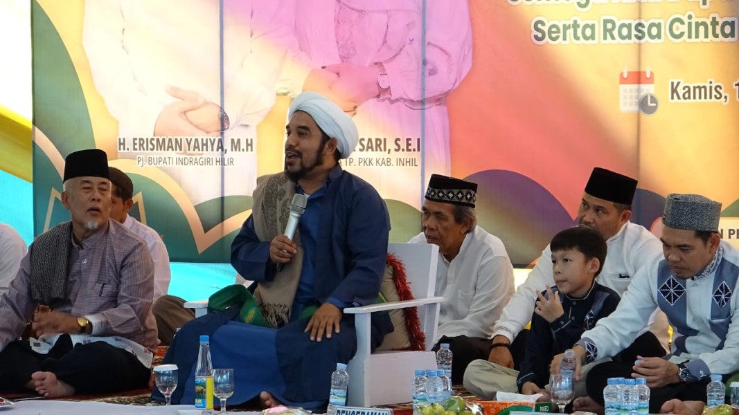 Peringati Maulid Nabi, Pj Bupati Inhil Erisman Yahya Ajak Masyarakat Serta Paslon Jaga Kondusifitas Jelang Pilkada