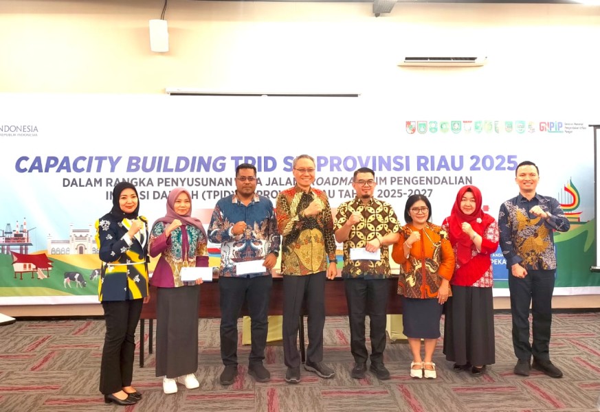 TPID Pekanbaru Penulis Terbaik Roadmap Pengendalian Inflasi Daerah 2025-2027